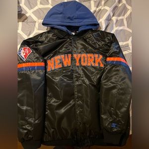 Men’s New York Knicks Starter Jacket with detachable hood size XXL